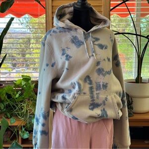Zara blue and cream tie-dye hoodie, oversized relaxed fit.